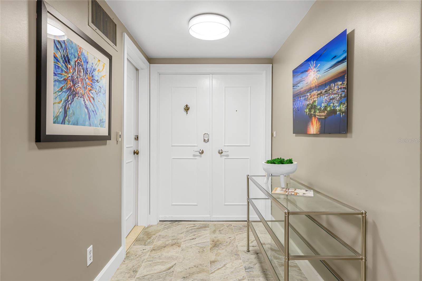 LONGBOAT KEY TOWERS - Residential