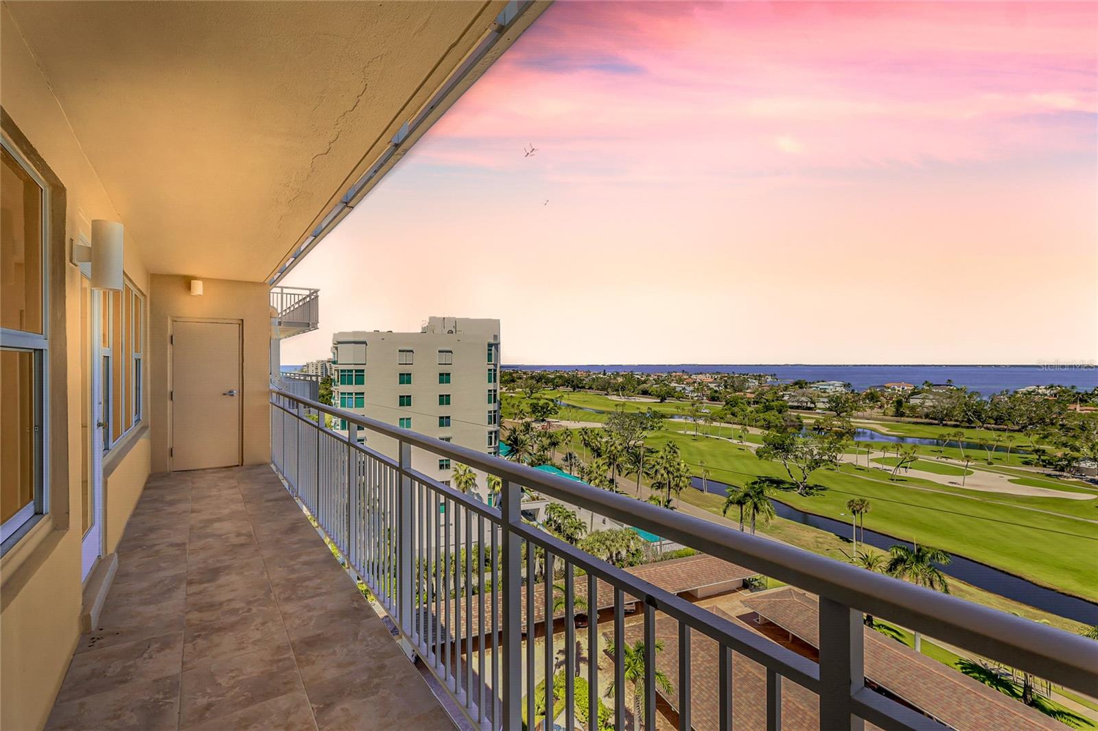 LONGBOAT KEY TOWERS - Residential