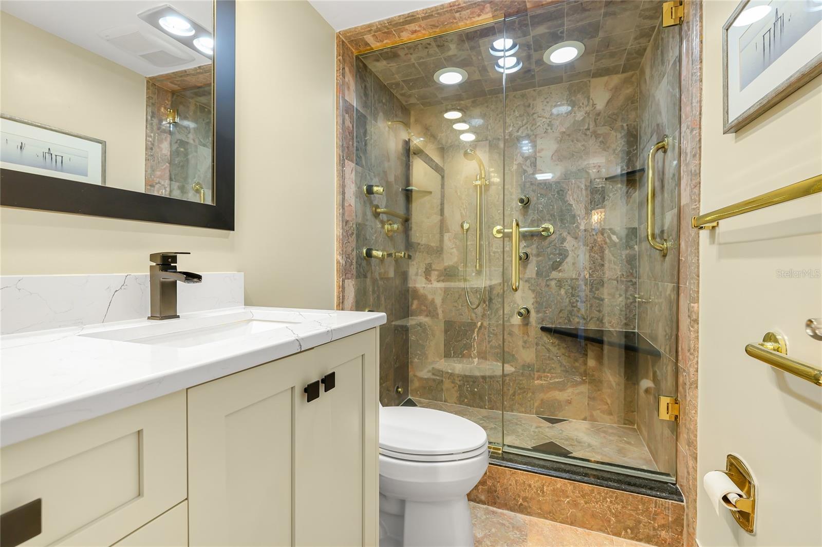 LONGBOAT KEY TOWERS - Residential