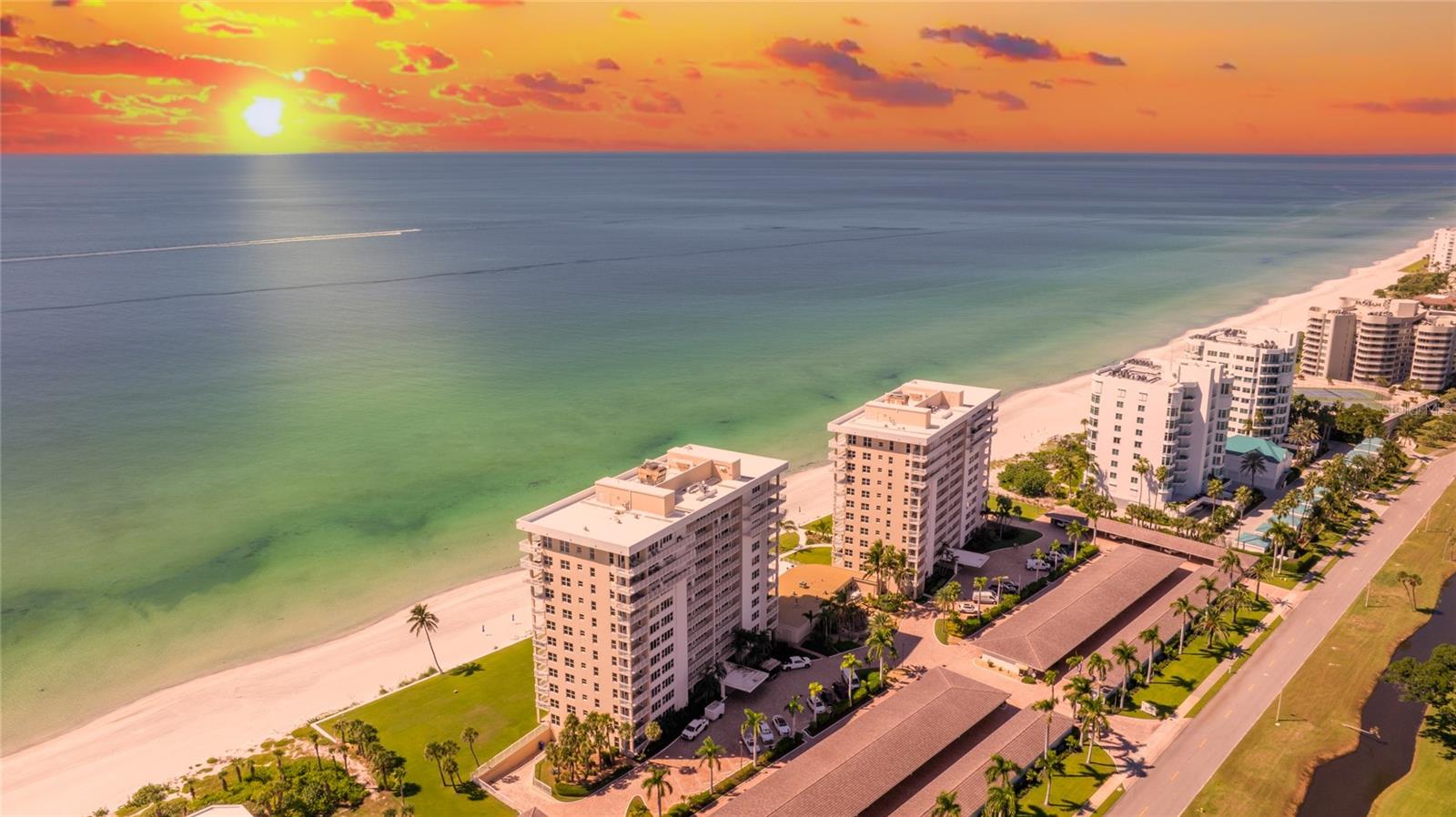 LONGBOAT KEY TOWERS - Residential