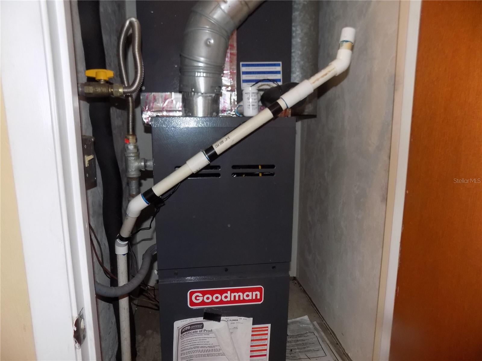 RUSTLEWOOD - Residential