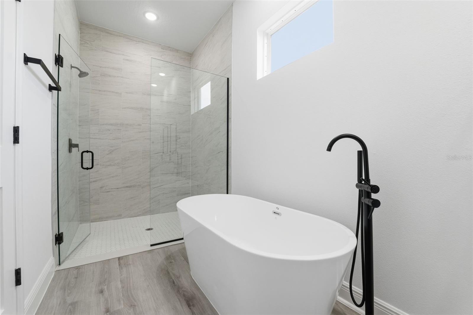 MARION OAKS - Residential