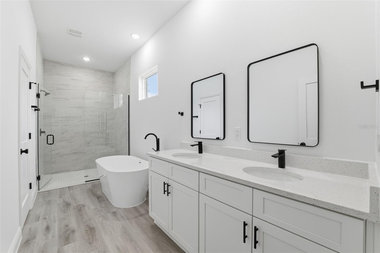 MARION OAKS - Residential