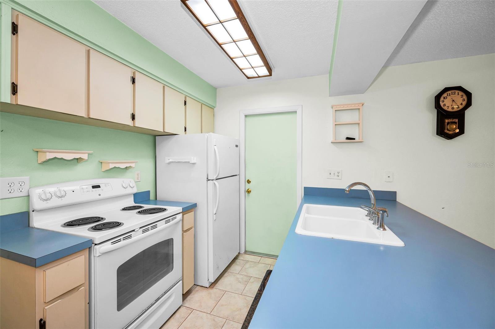 SPRING HILL - Residential