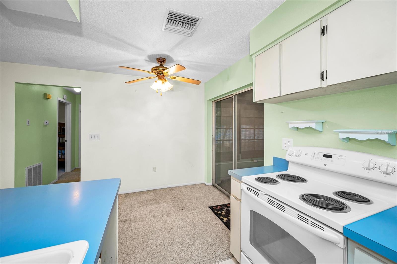 SPRING HILL - Residential