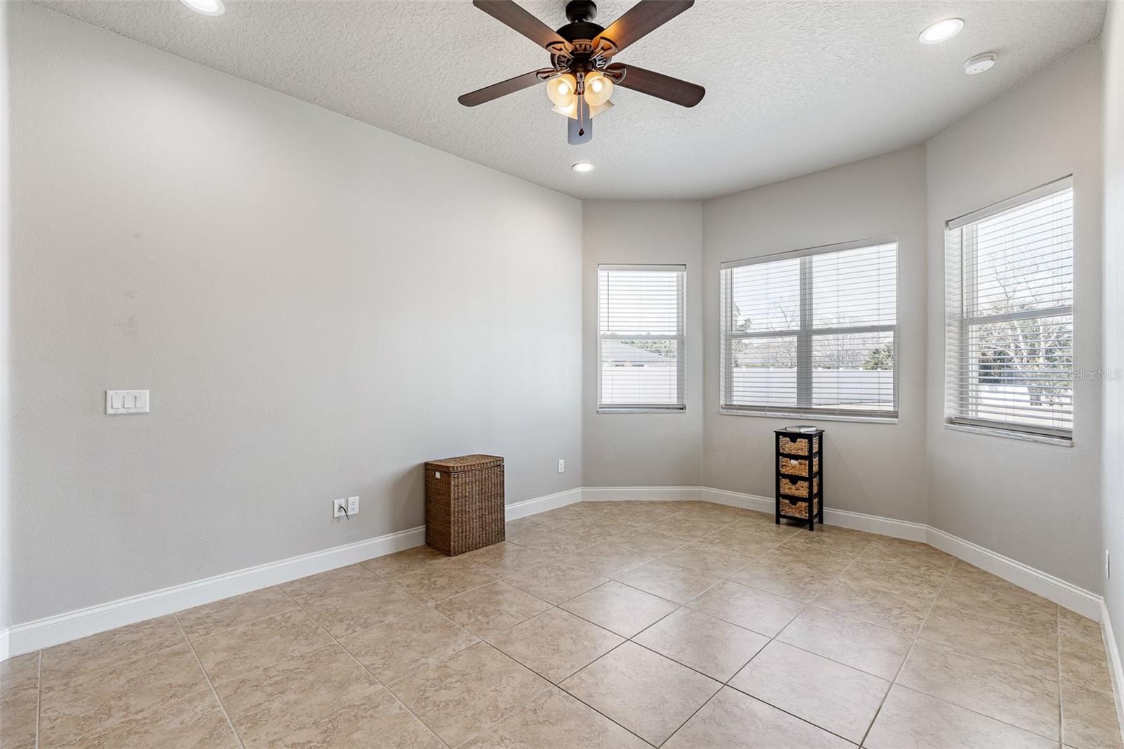 EAGLE LAKES PH I SEC I - Residential