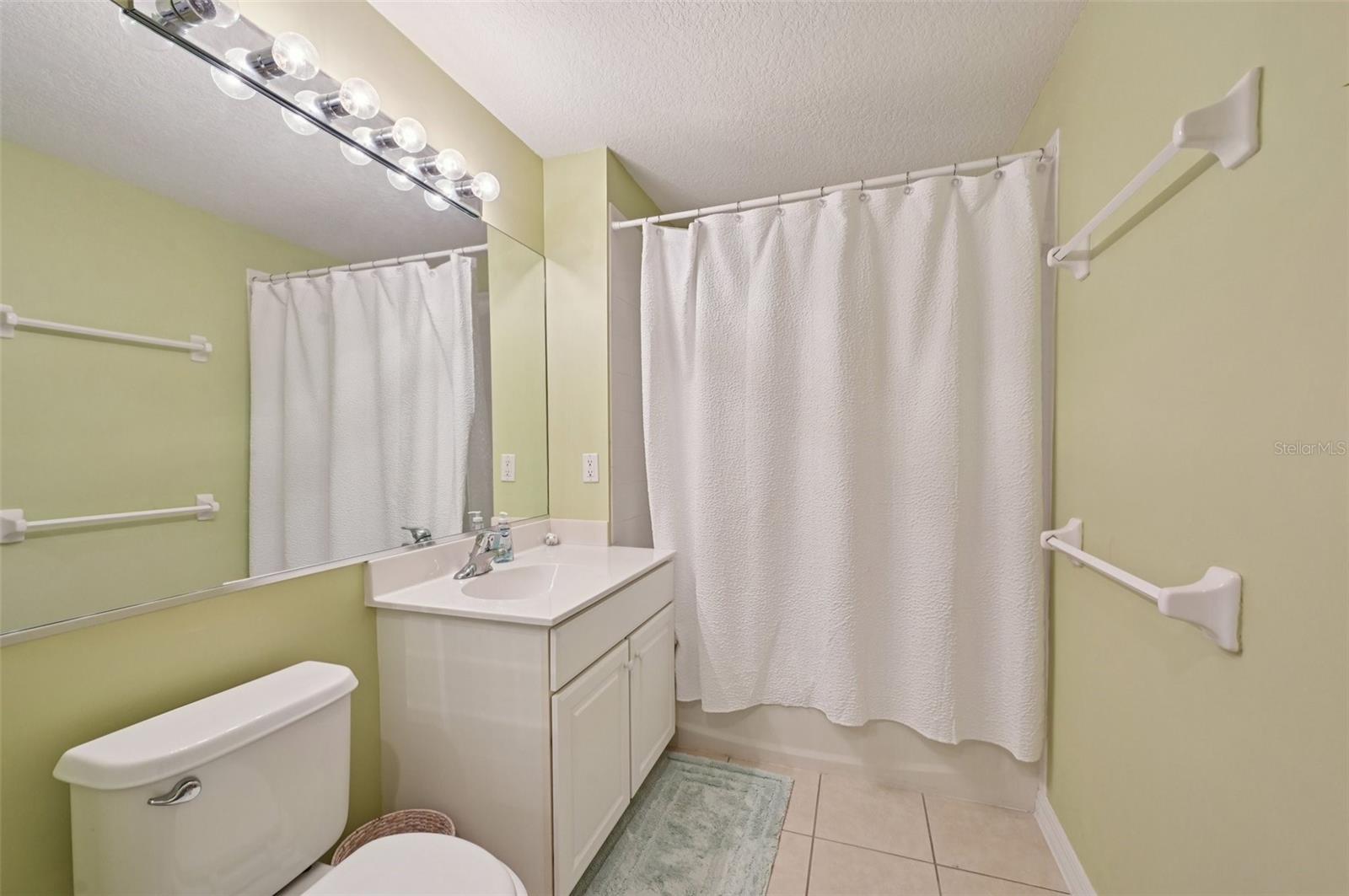 ARIELLE ON PALMER RANCH - Residential Lease