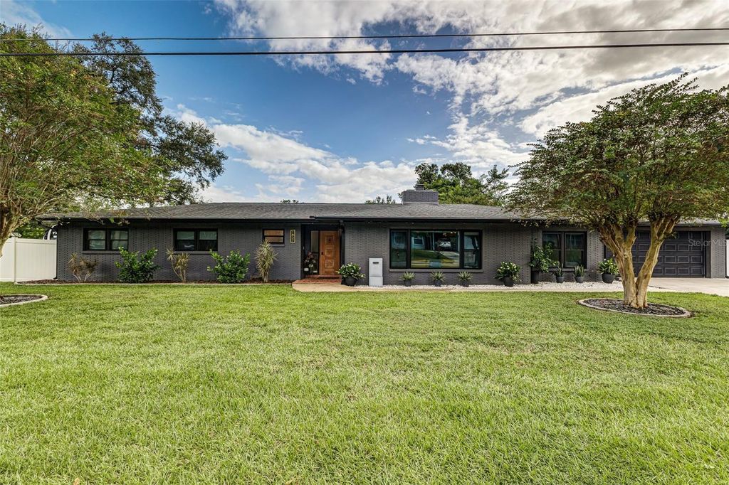 Photo of 1827 John Arthur Way, Lakeland, FL 33803 (MLS # O6350020)