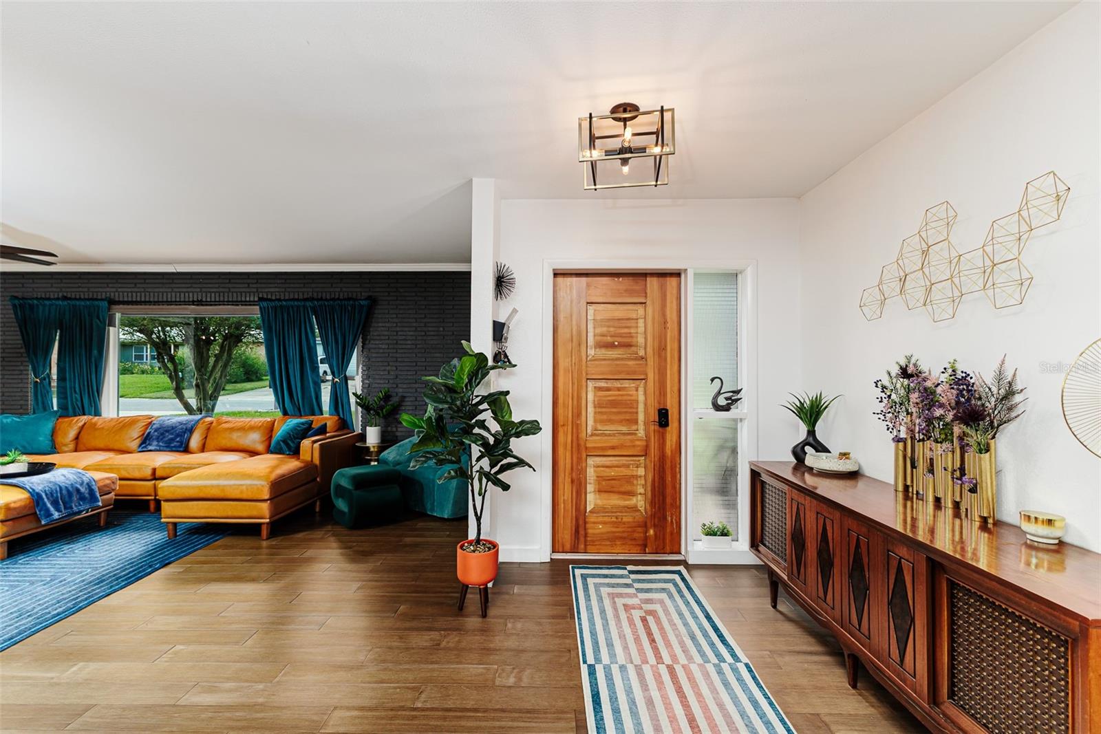 WILLIAMSBURG ESTATES - Residential