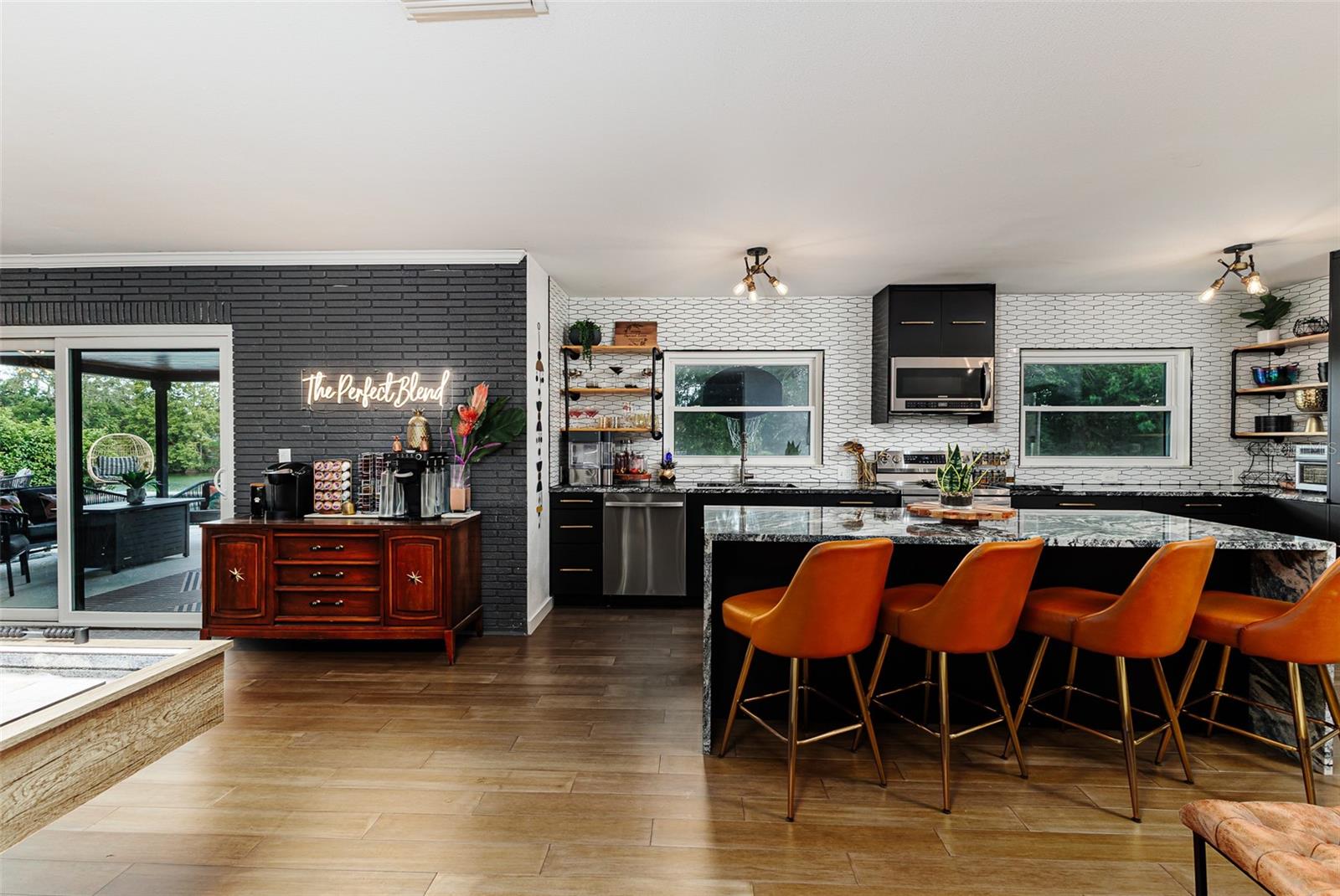 WILLIAMSBURG ESTATES - Residential