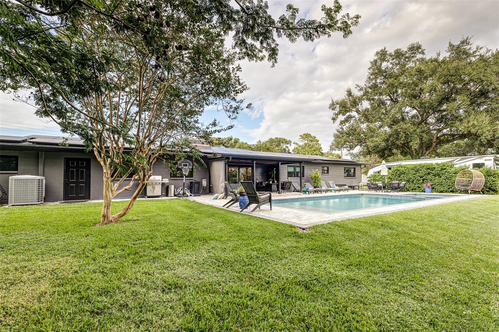WILLIAMSBURG ESTATES - Residential