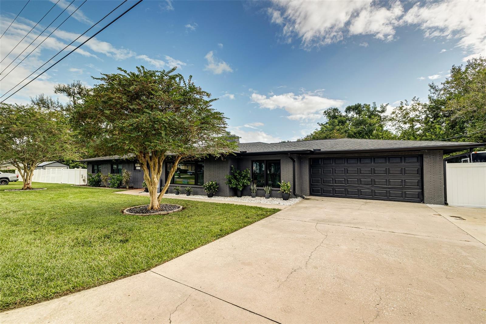 WILLIAMSBURG ESTATES - Residential