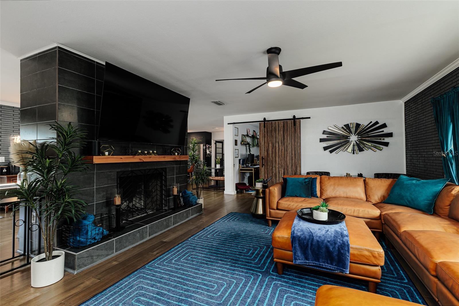 WILLIAMSBURG ESTATES - Residential