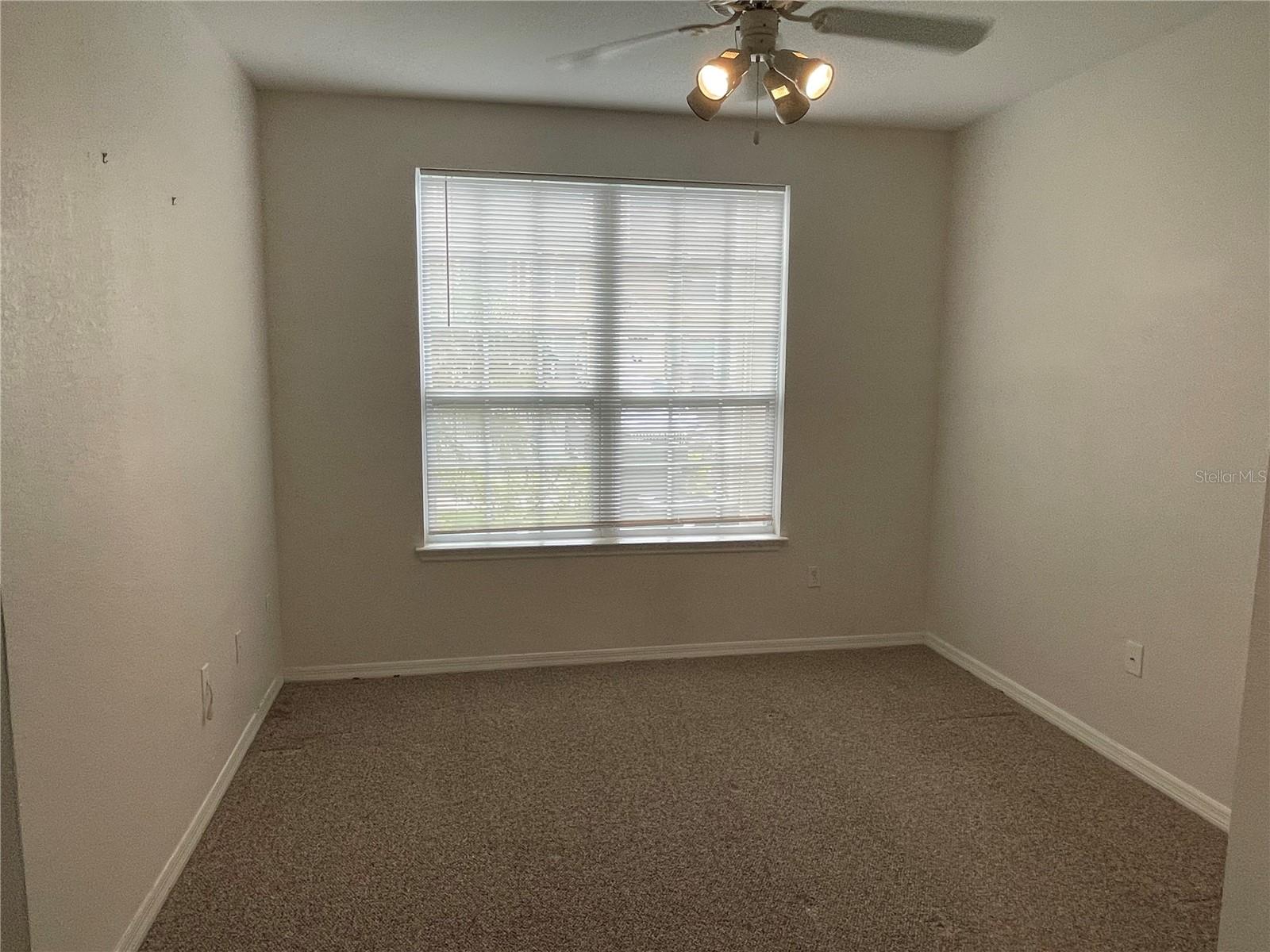 ADMIRALS WALK - Residential Lease