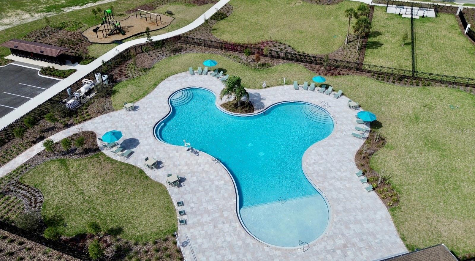 THE RESERVE AT HAMMOCK OAKS - Residential