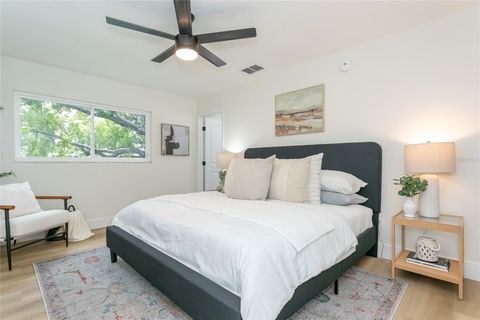 Photo of 947 Sousa Drive, Largo, FL 33771 (MLS # TB8424422) Photo of 947 Sousa Drive, Largo, FL 33771 (MLS # TB8424422)