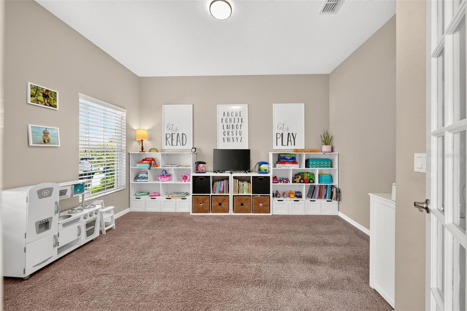 Casas a venda 3 - Jen Dantas 8113 LAZY BEAR LANE
