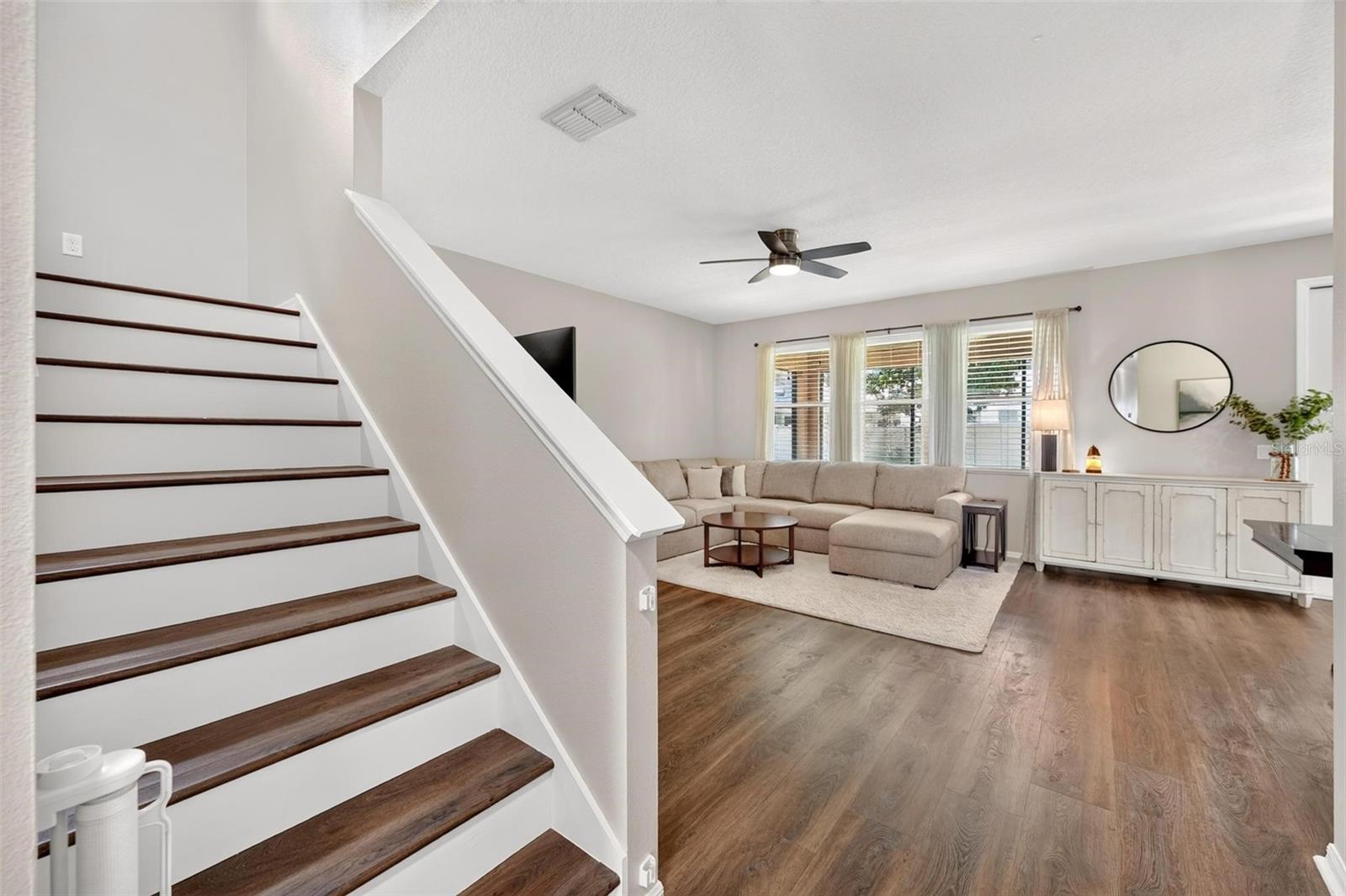 Casas a venda 4 - Jen Dantas 8113 LAZY BEAR LANE