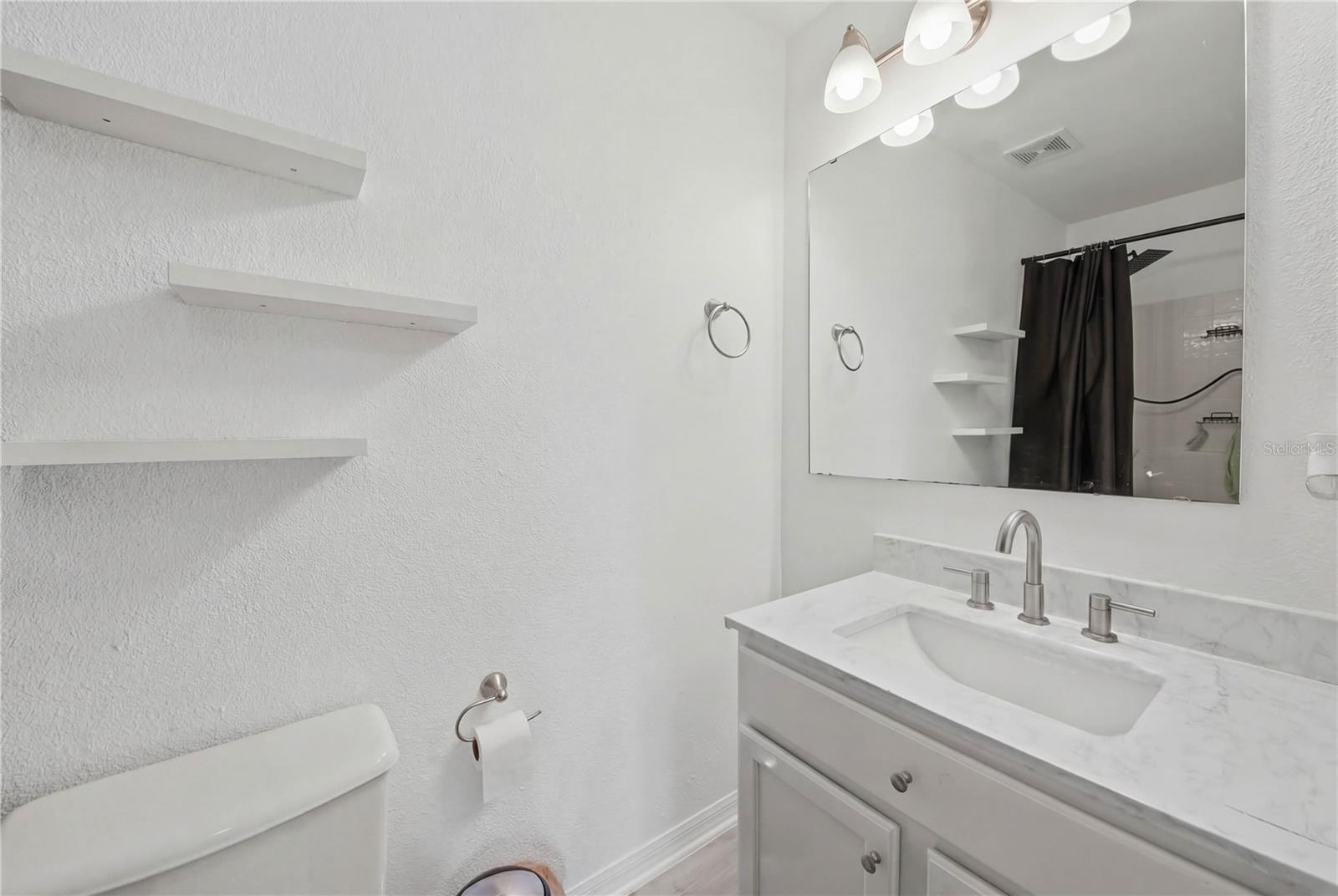 ASHTON PARK - Residential