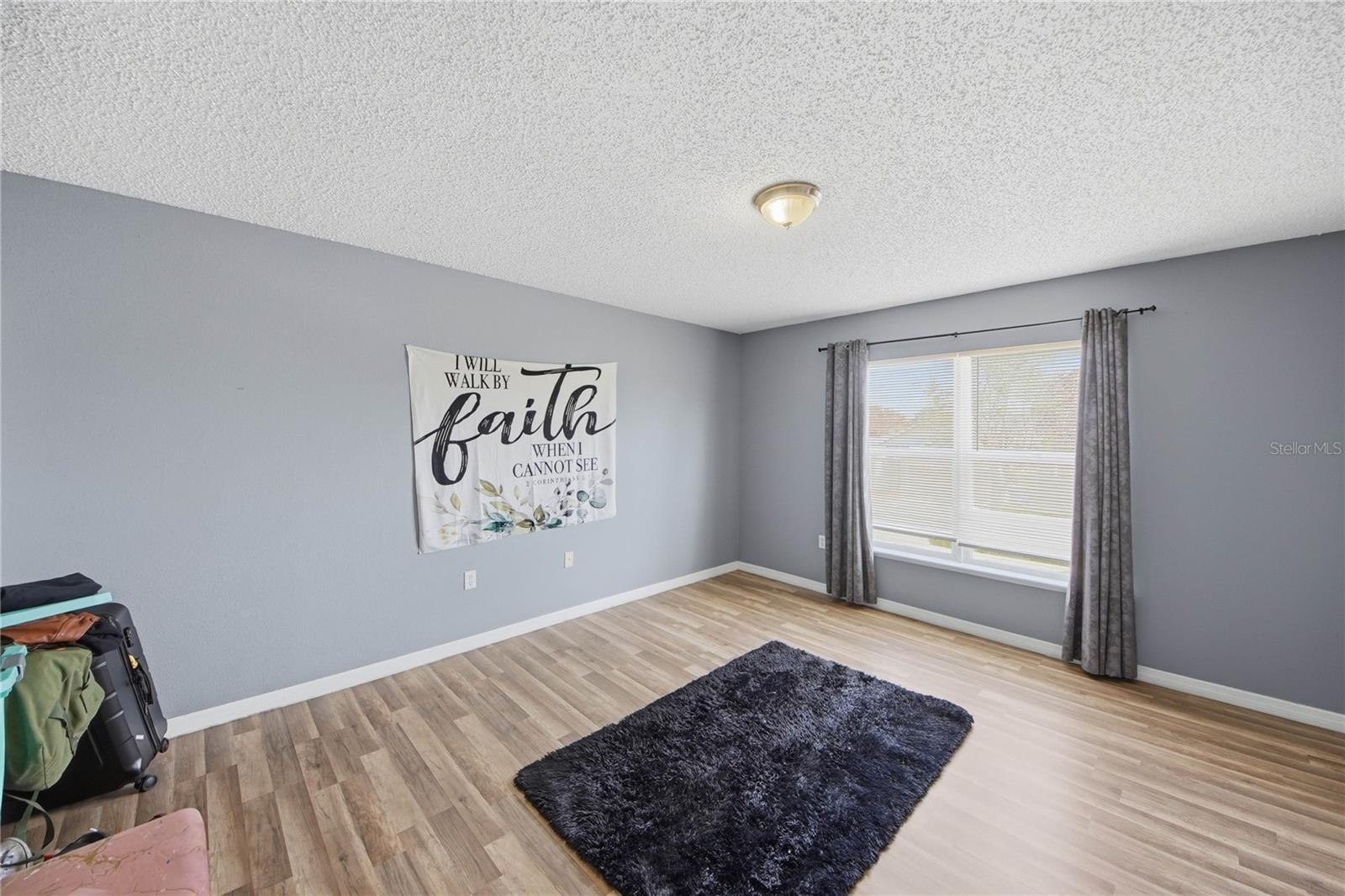 ASHTON PARK - Residential