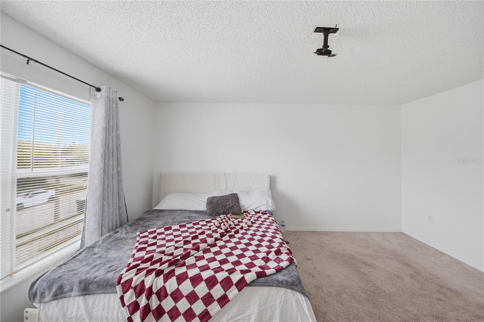 ASHTON PARK - Residential