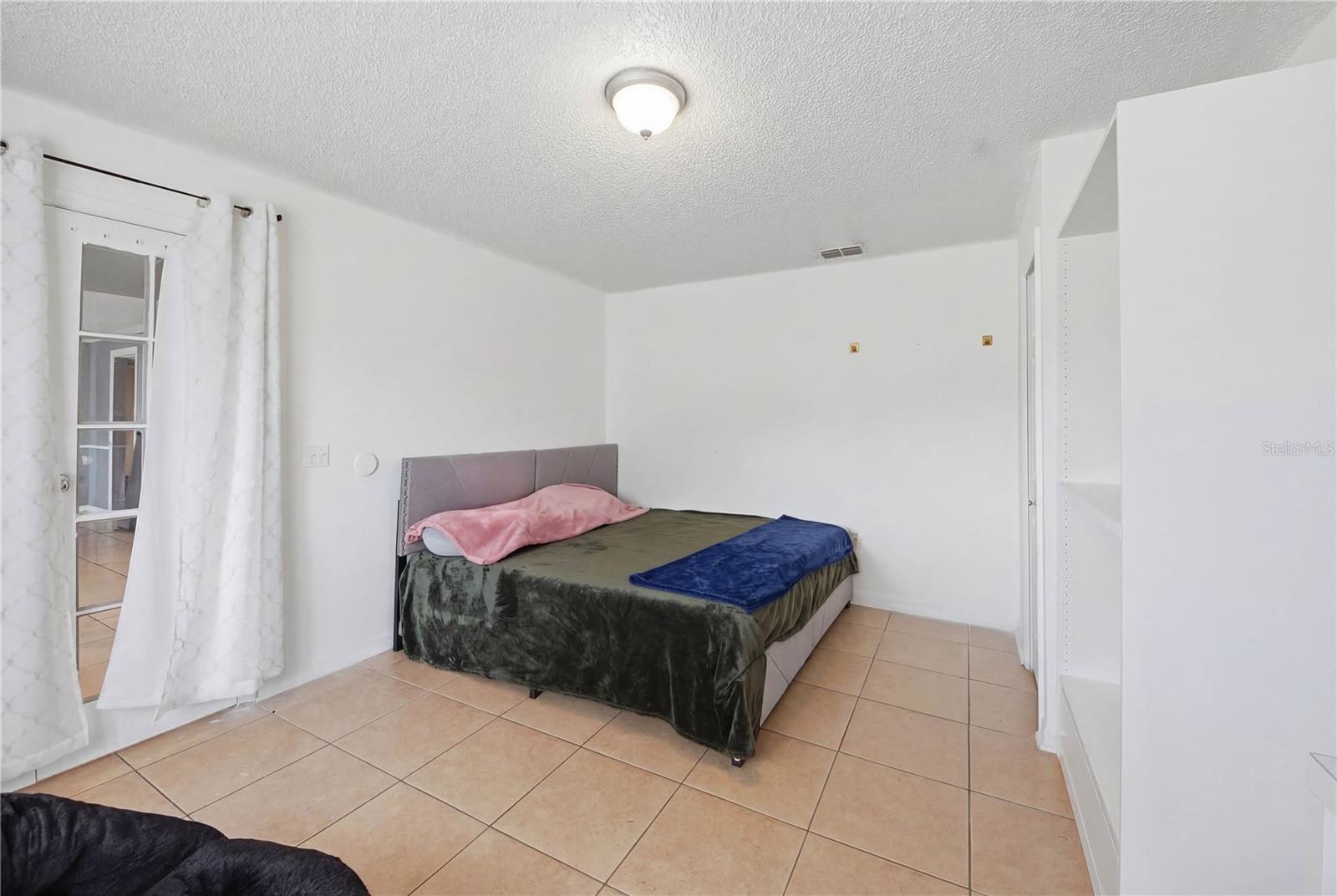 ASHTON PARK - Residential