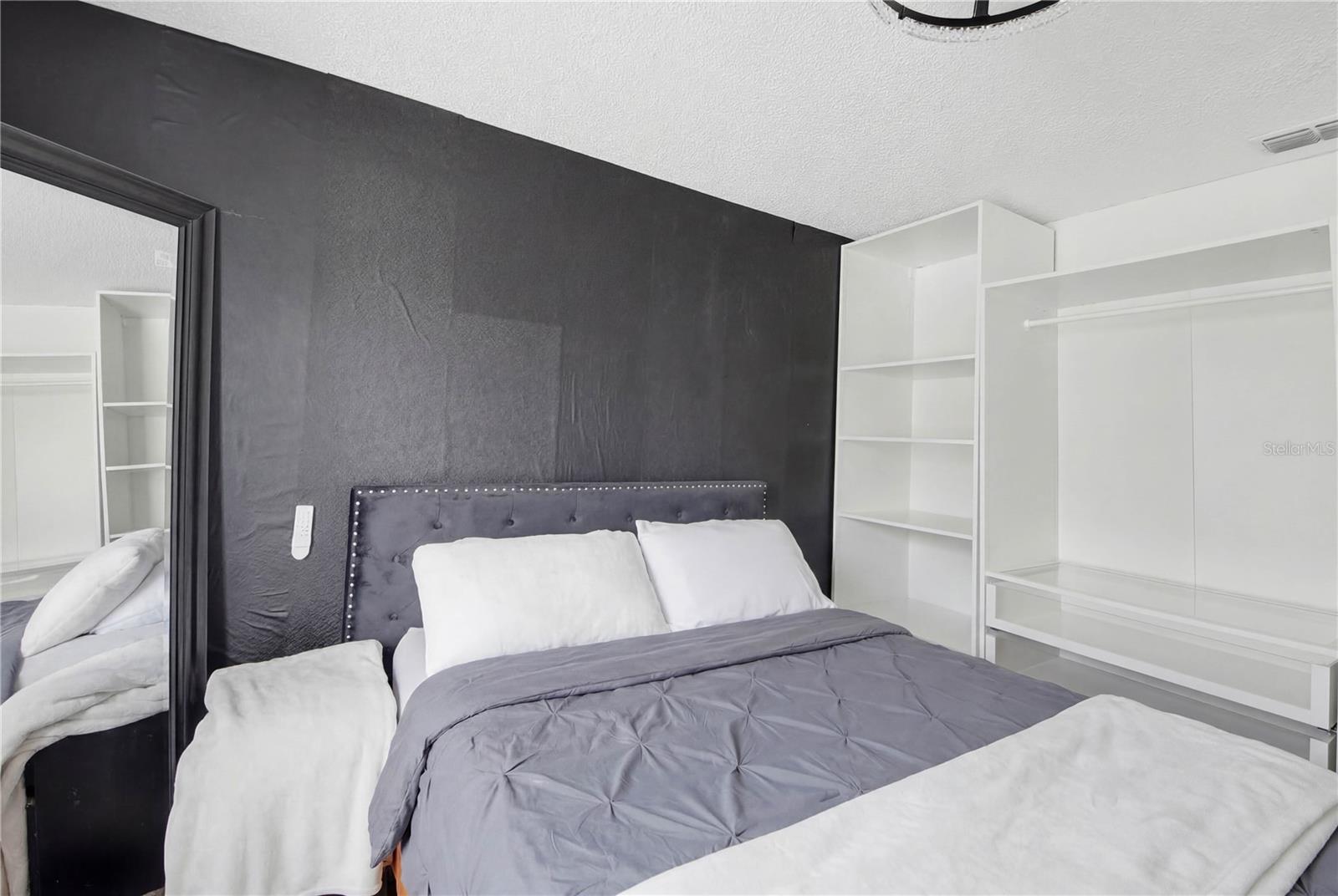 ASHTON PARK - Residential