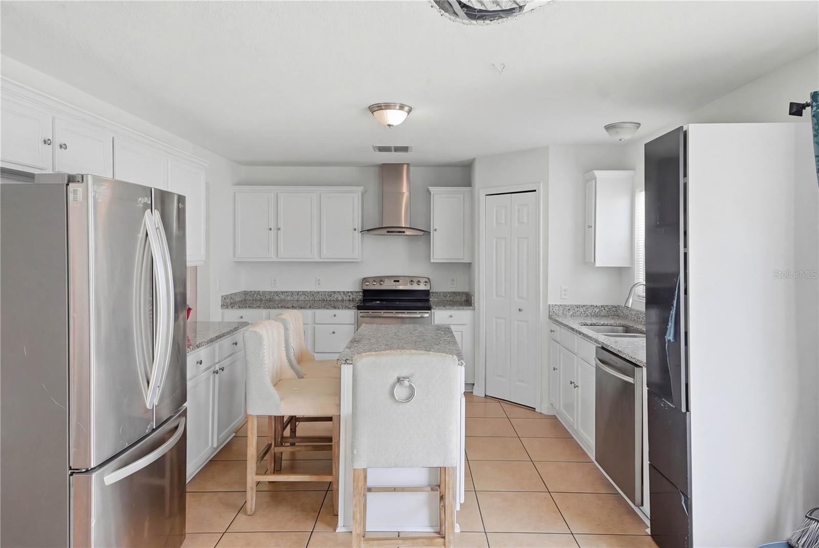 ASHTON PARK - Residential