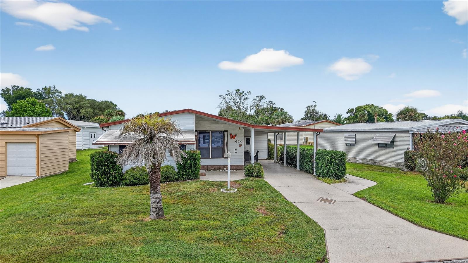 LADY LAKE ORANGE BLOSSOM GARDENS UNIT 06 - Residential