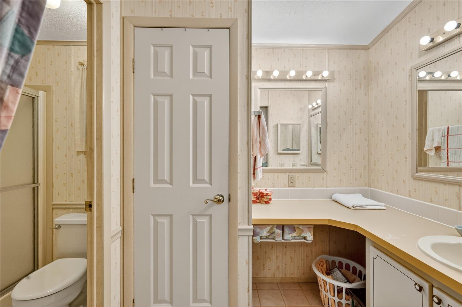 LADY LAKE ORANGE BLOSSOM GARDENS UNIT 06 - Residential