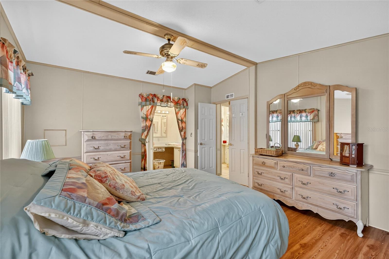 LADY LAKE ORANGE BLOSSOM GARDENS UNIT 06 - Residential
