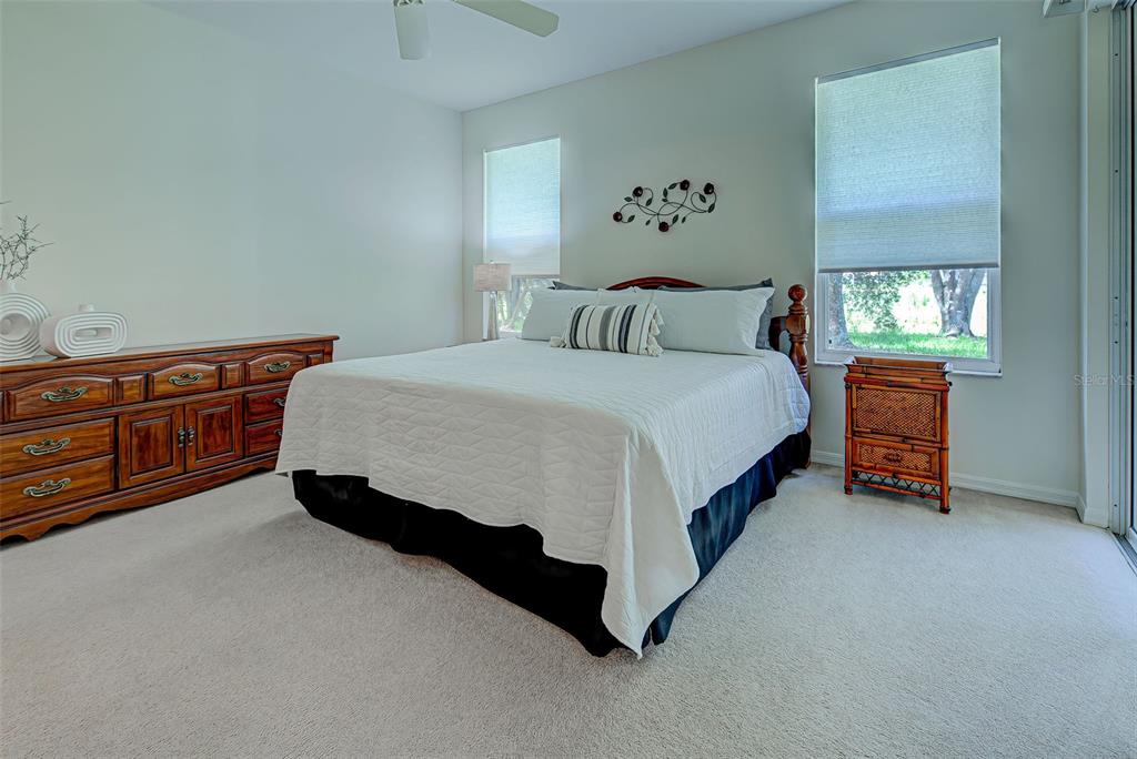 PELICAN POINTE GOLF & COUNTRY CLUB - Residential