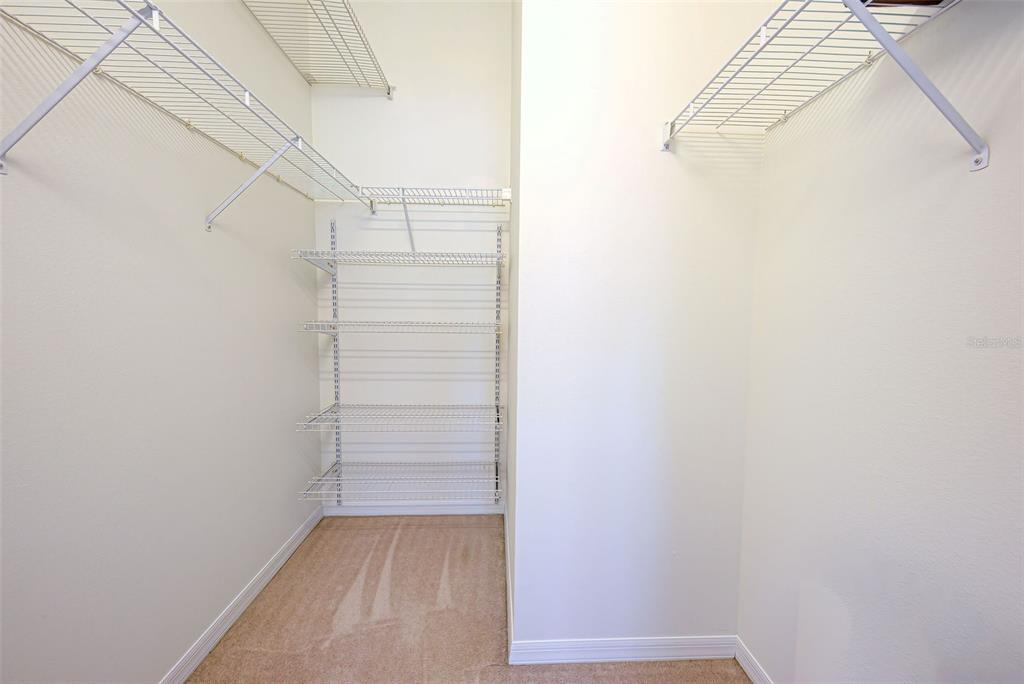 PELICAN POINTE GOLF & COUNTRY CLUB - Residential