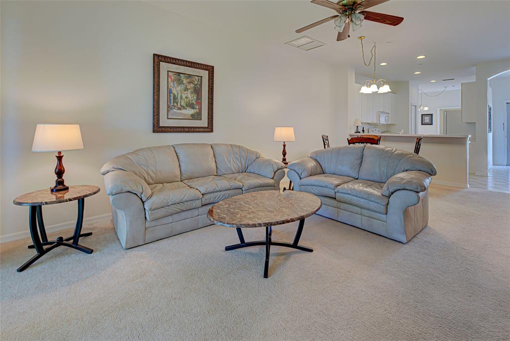 PELICAN POINTE GOLF & COUNTRY CLUB - Residential