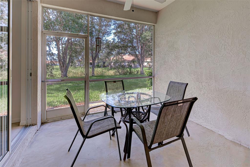 PELICAN POINTE GOLF & COUNTRY CLUB - Residential