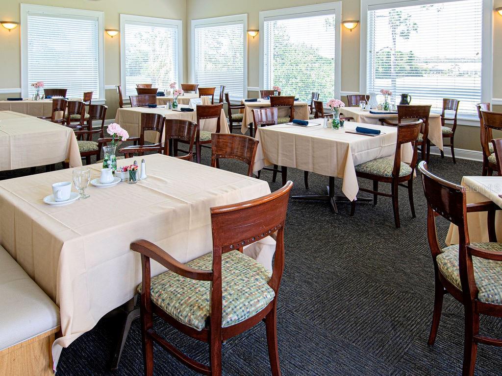 PELICAN POINTE GOLF & COUNTRY CLUB - Residential