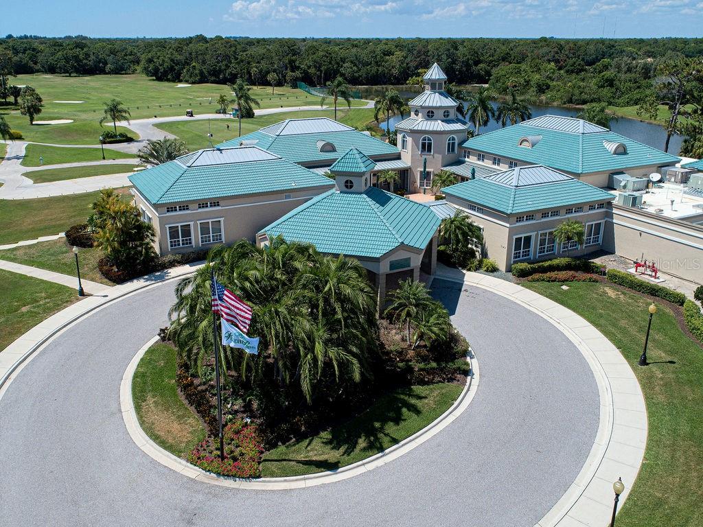 PELICAN POINTE GOLF & COUNTRY CLUB - Residential