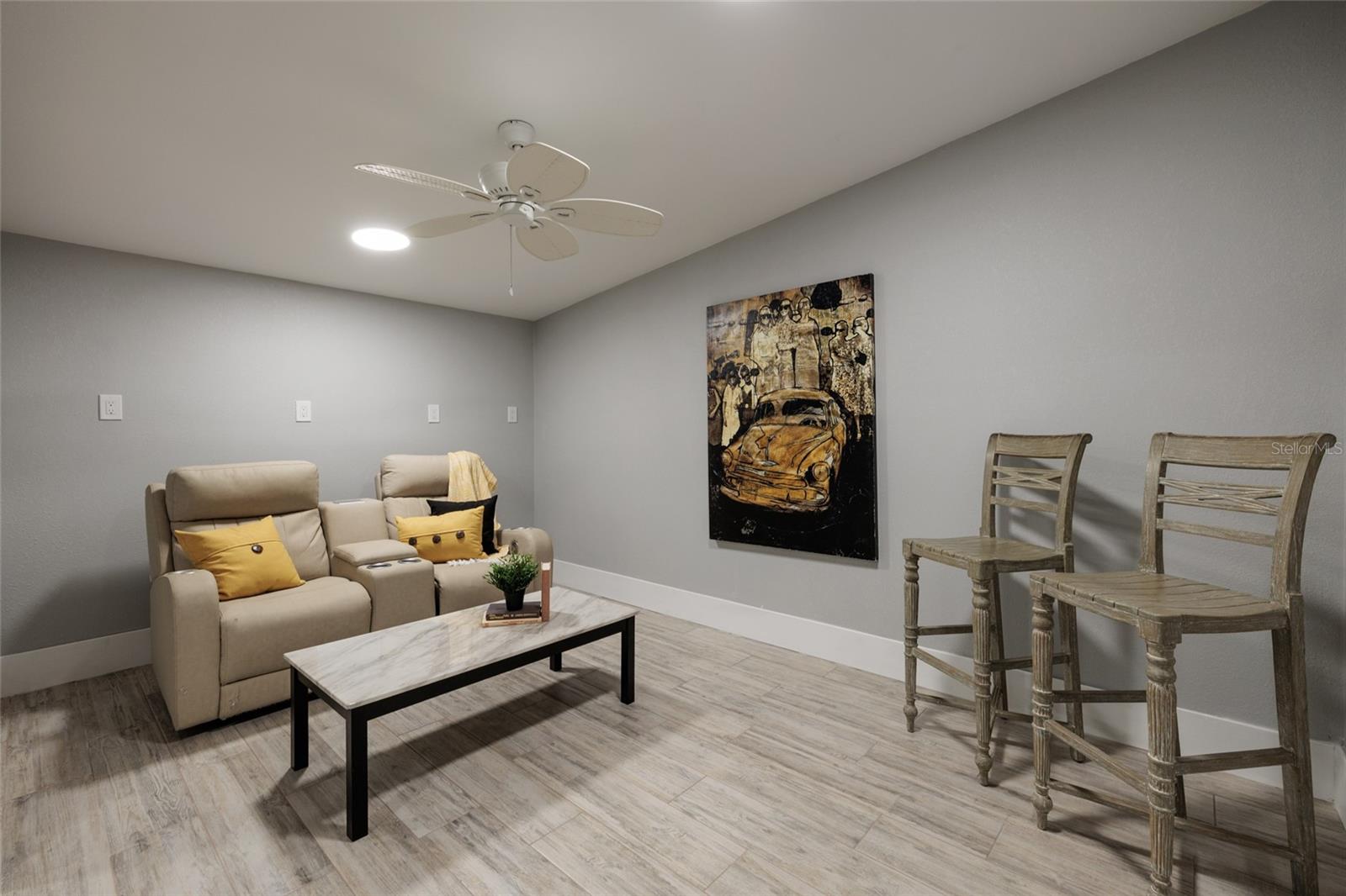 SUN LIT SHORES - Residential