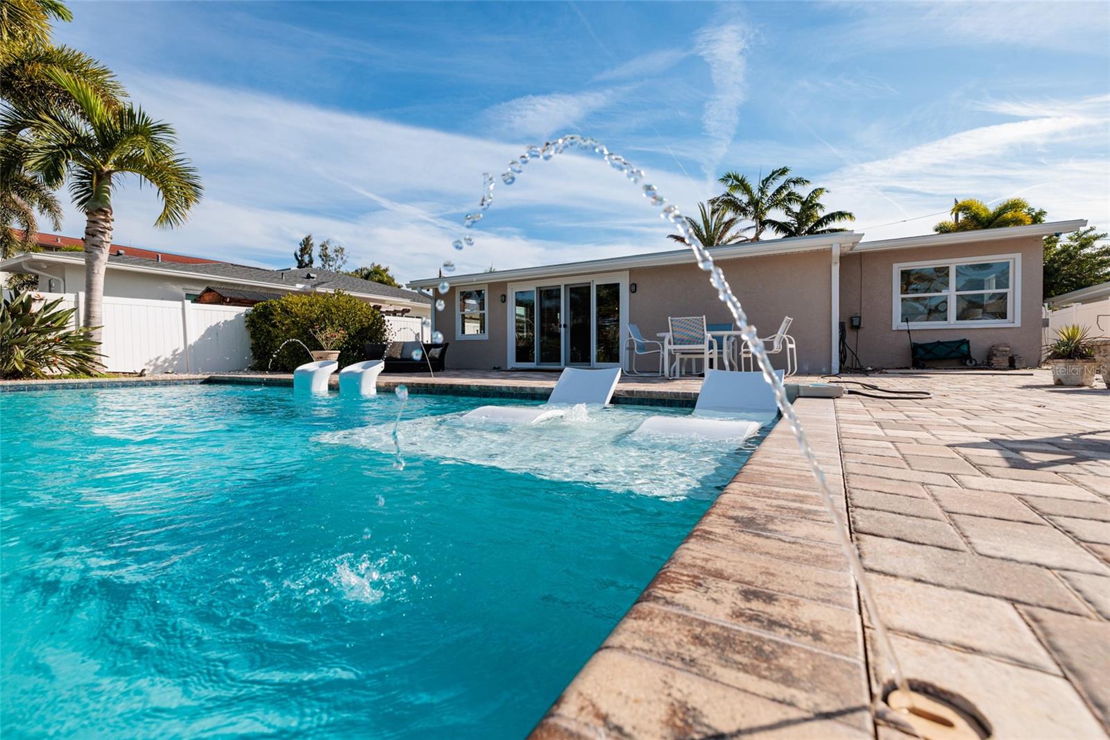 SUN LIT SHORES - Residential