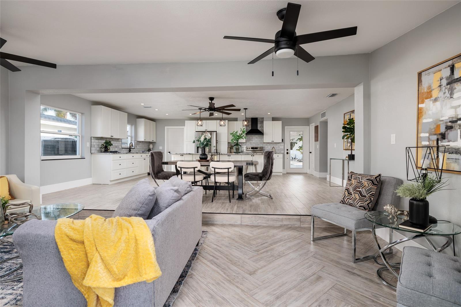 SUN LIT SHORES - Residential