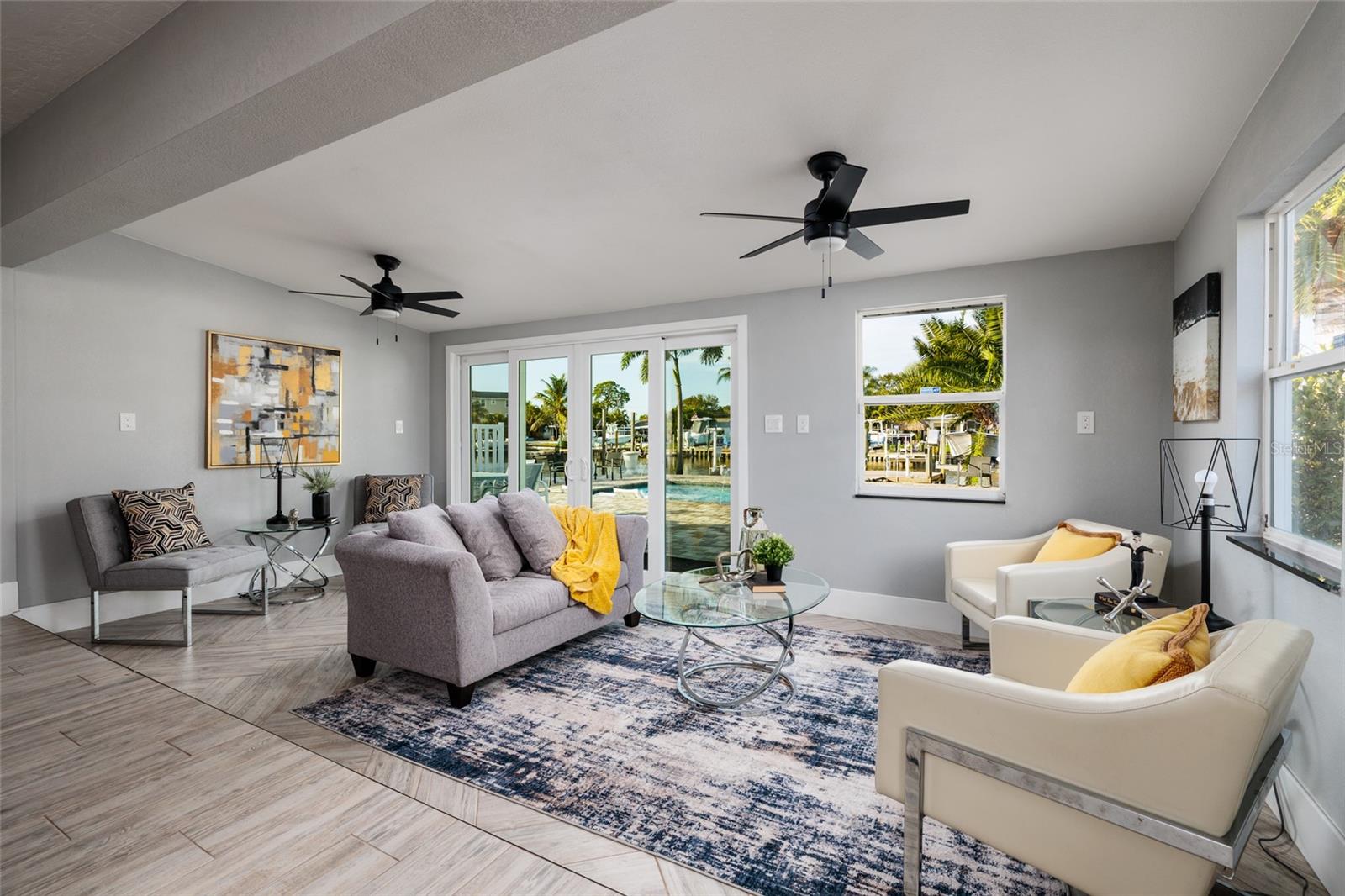 SUN LIT SHORES - Residential