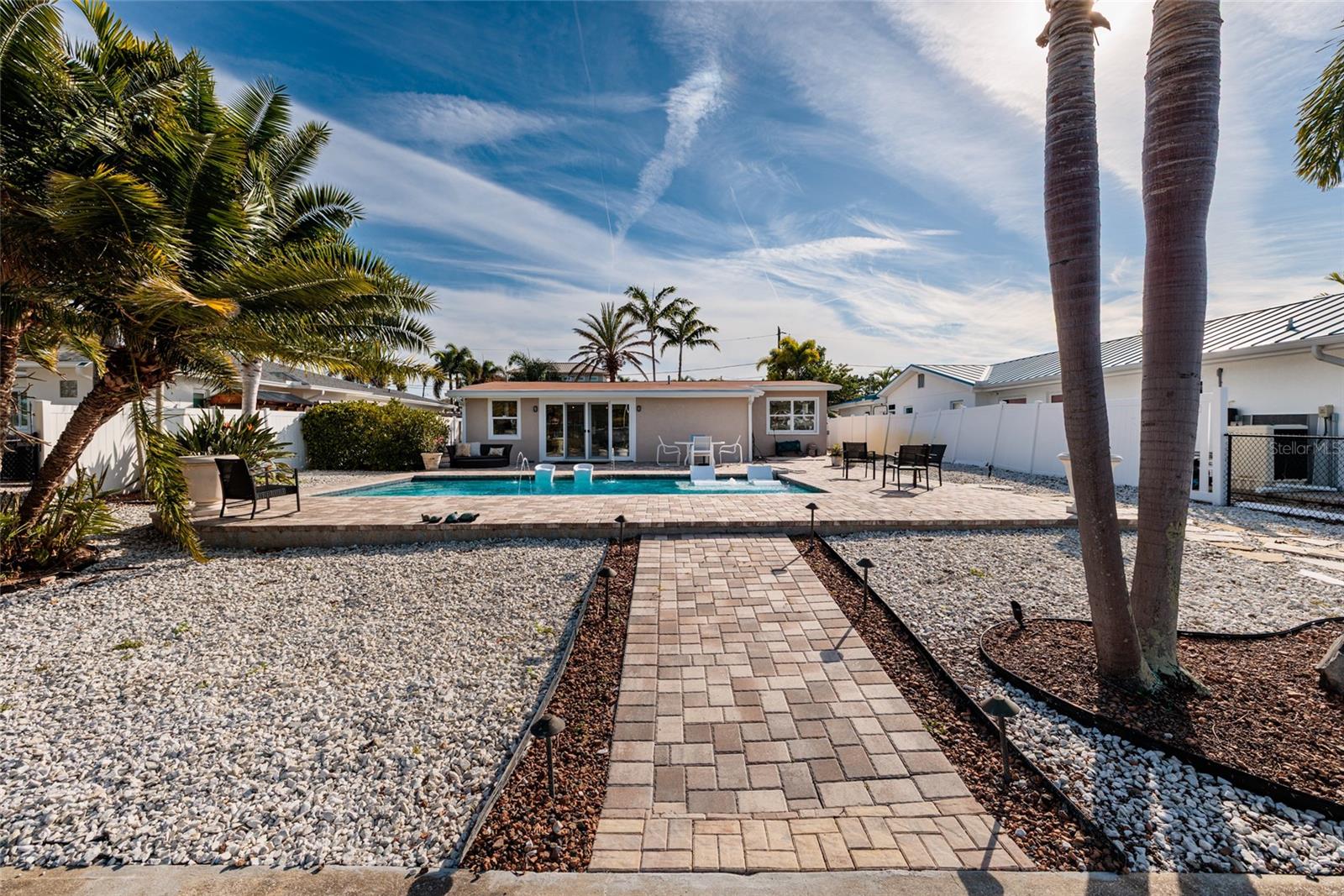 SUN LIT SHORES - Residential