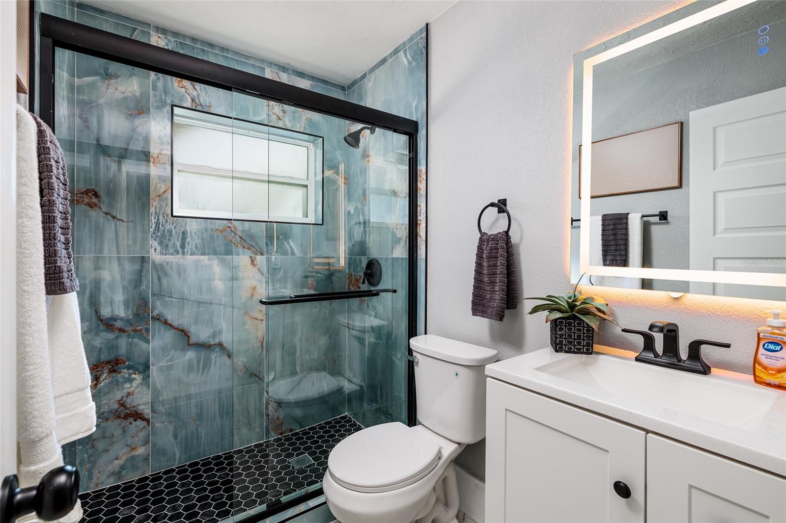 SUN LIT SHORES - Residential