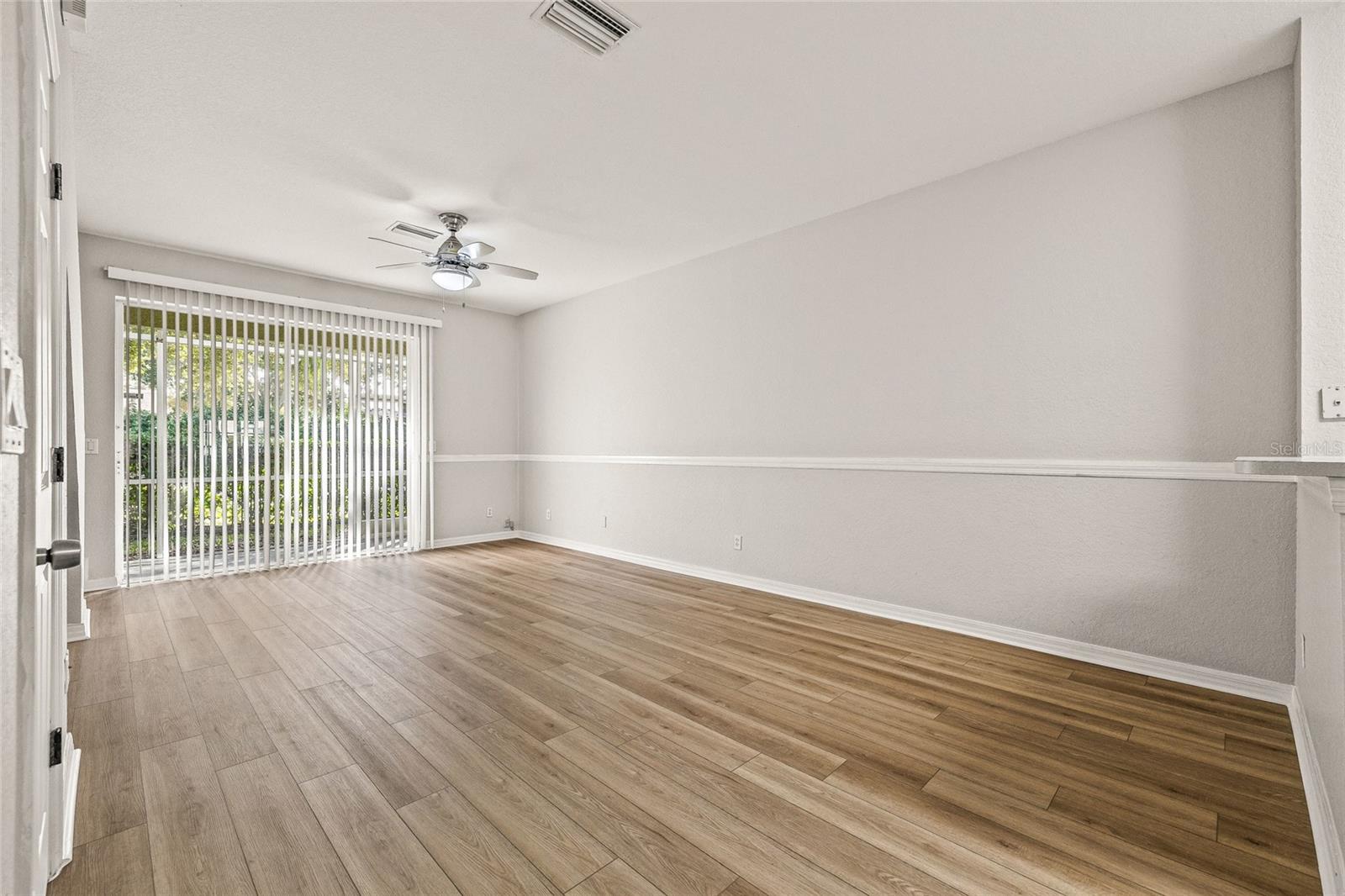 RIVERCREST TWNHMS WEST PHAS - Residential Lease