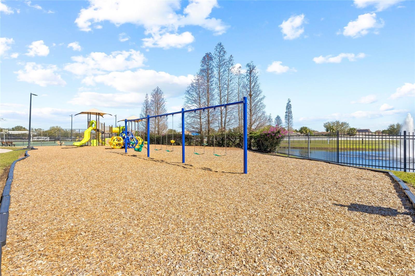 RIVERCREST TWNHMS WEST PHAS - Residential Lease