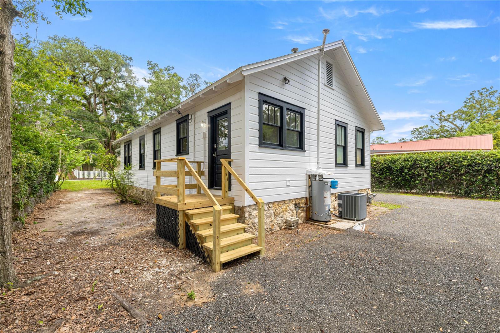 18 SE 14TH AVENUE