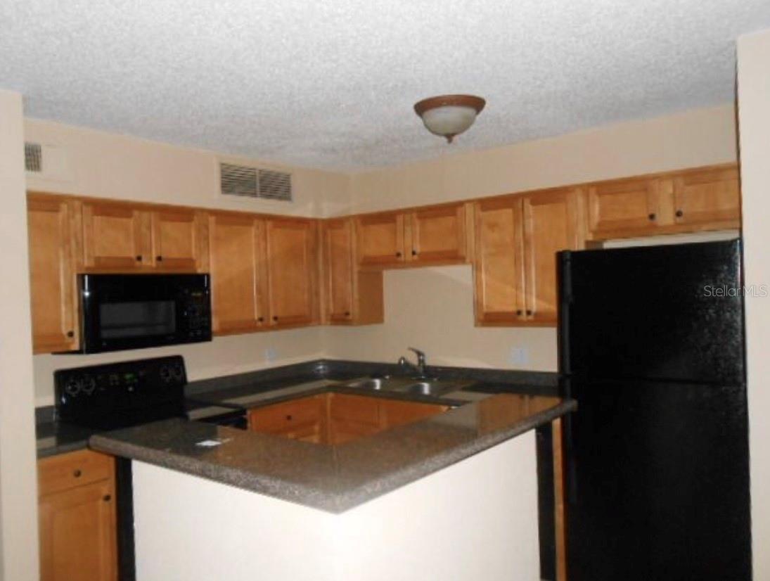 LAKEWOOD PARK A CONDO - Residential Lease