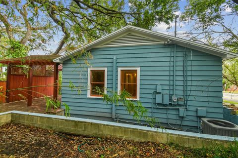 A home in TAMPA