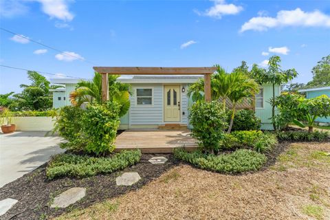 Photo of 6470 64th Avenue N, Pinellas Park, FL 33781 (MLS # TB8425486)