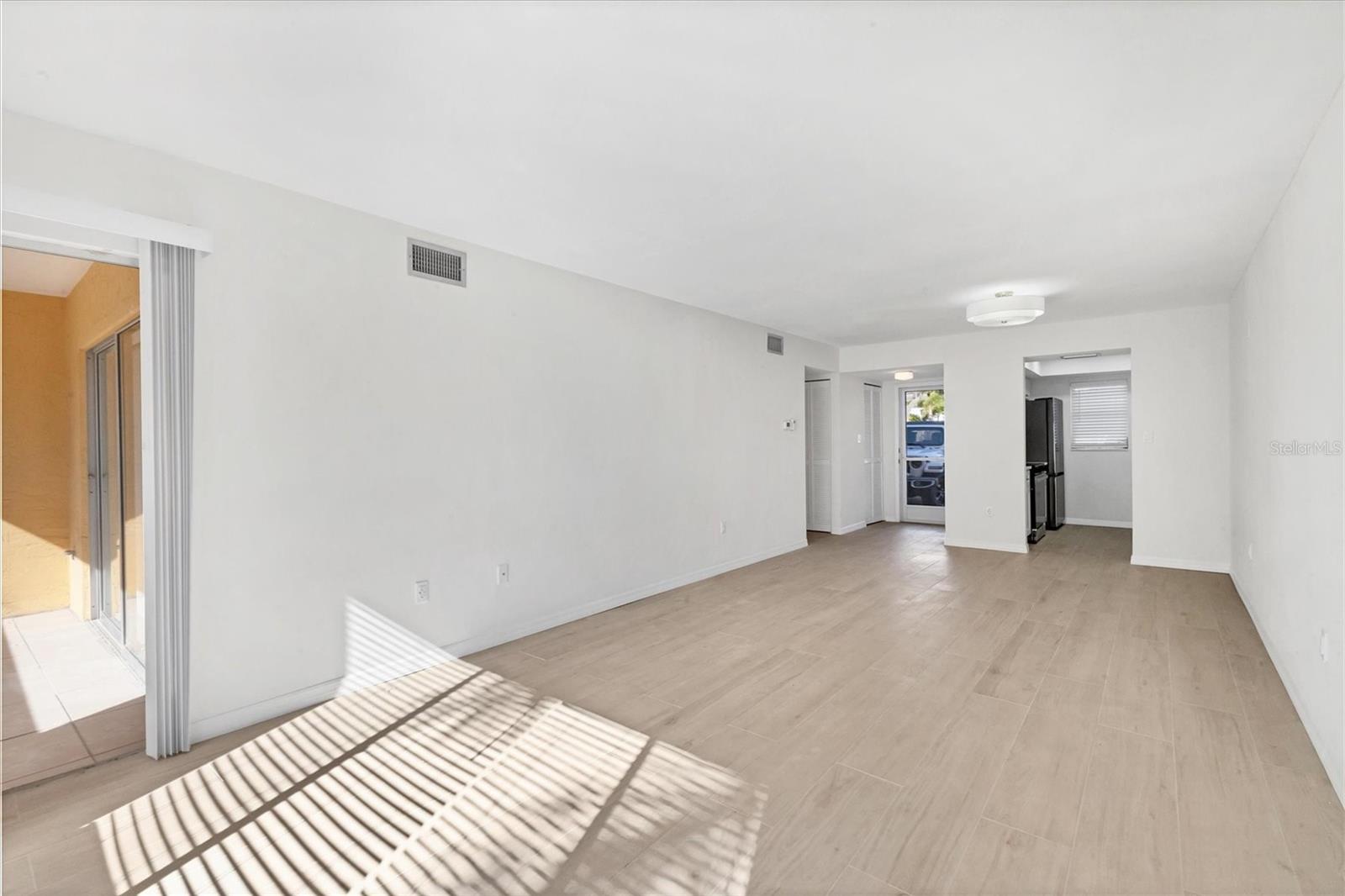 LIDO ROYALE - Residential